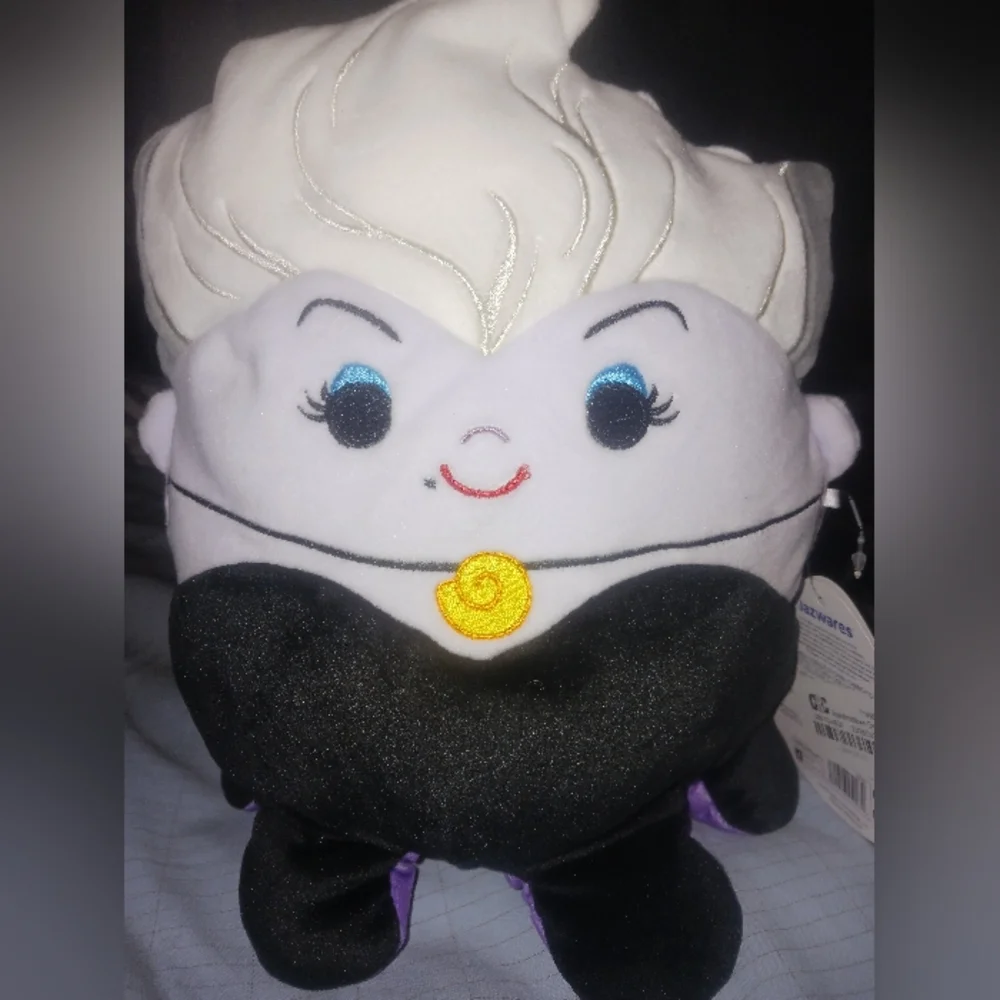 Ursula Sqishmallow - Picture 4 of 4